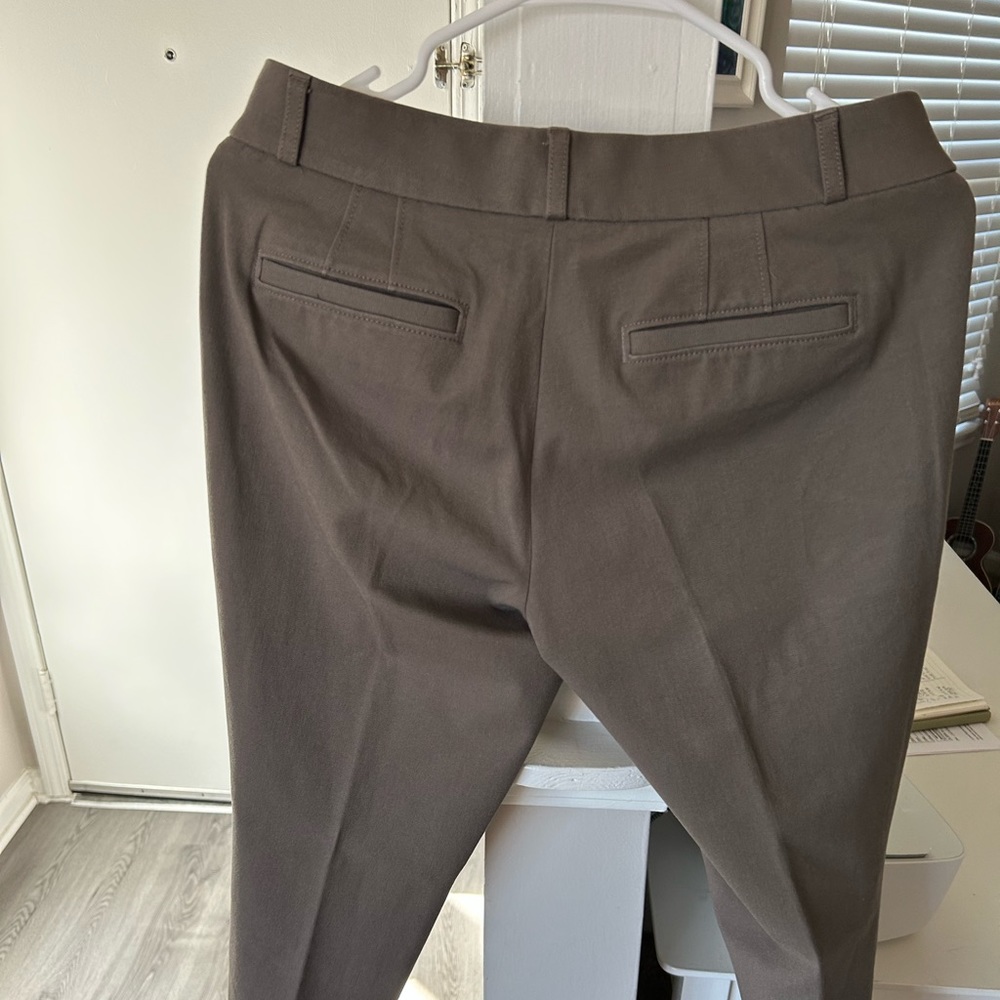 Banana Republic Sloan pant size 6 grey-green